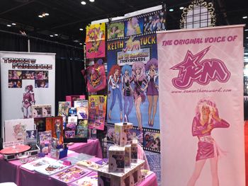 C2E2 #samanthanewark #jemandtheholograms #transformers #popculture

