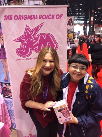 C2E2 #samanthanewark #jemandtheholograms #transformers #popculture
