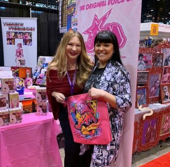 C2E2 #samanthanewark #jemandtheholograms #transformers #popculture
