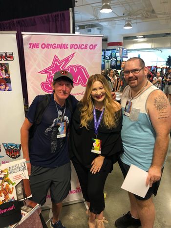 dragoncon #dragoncon2019 #samanthanewark #jemandtheholograms #plasticempire #funkopop #hasbro #jem #transformers #voiceactors #80sanimation #80scartoons #popculture #comiccon
