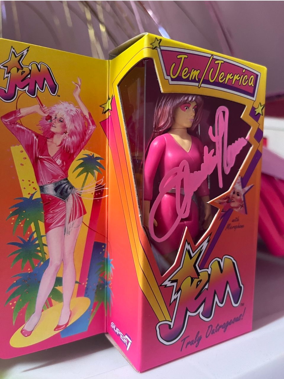 JEM AND THE HOLOGRAMS “Jem” Neon retro box! Autographed - SAMANTHA NEWARK