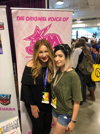 dragoncon #dragoncon2019 #samanthanewark #jemandtheholograms #plasticempire #funkopop #hasbro #jem #transformers #voiceactors #80sanimation #80scartoons #popculture #comiccon
