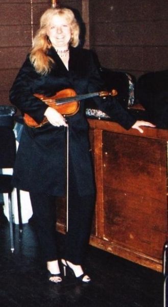 Cynthia backstage at the Pikes Peak Center 2005
