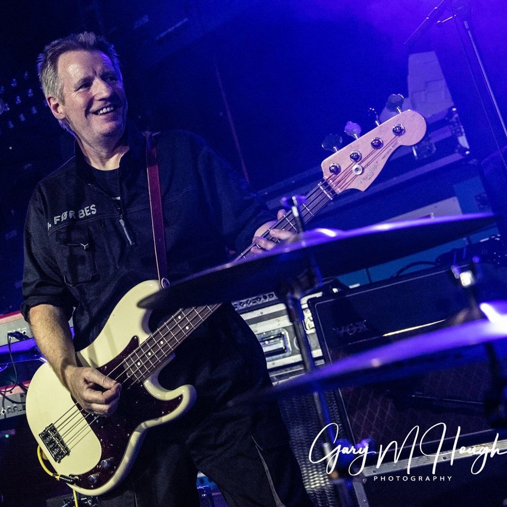 Simple Minds' Bassist Extraordinaire Derek Forbes Unleashes His  Autobiography