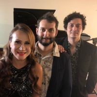 Sabine Trio Plays The Grape