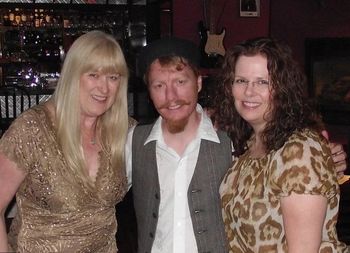 2 of my newest blues siters, Suzanne Tarnava and Tracey Dahlin at Iguana's after a show.
