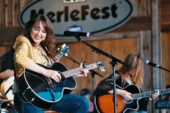 Pam Tillis
