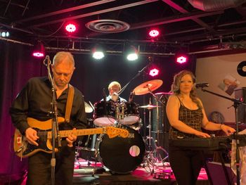 Mike, Peter & Jennifer, Macleod Public House , June 2022
