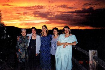 Nancy Karpeles, Carolyn Surrick, Debbie Nuse, Sarah Weiner, & Sue Richards in Hawaii
