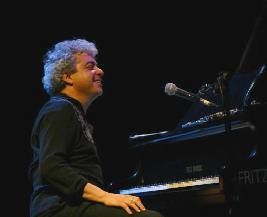 Jovino Santos Neto and his Quinteto performed at the Palladium Theater. This EMIT concert was supported by Chamber Music America and the Doris Duke Charitable Foundation.
