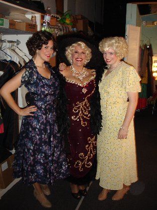 "Girl Crazy" ladies backstage - Elise Yousef, Cami, Jessica Payne
