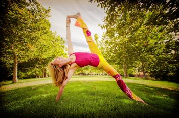 Suzanna--Vasisthasana--Yogini Musician. jeff medinas photographia
