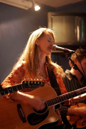 Gig at Dyer Observatory, accompanied by Jon Byrd, Ward Stout and John (JR) Reynolds
