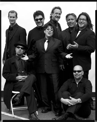 TERESE GENECCO & HER LITTLE BIG BAND:Photo Credit Fidel Lirio
