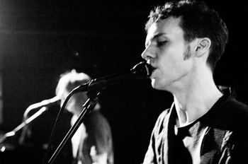 Live at The Firebird in St Louis, USA (2010). Photo by Todd Davis.
