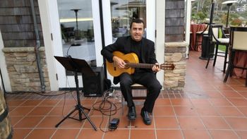 Marco Tulio (guitar) - Laguna Beach, CA (2016)
