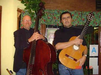 A duo gig at "Taste of Brazil Restaurant": Jack Cousineau (bass) and Marco Tulio (guitar) - Los Angeles (2006)
