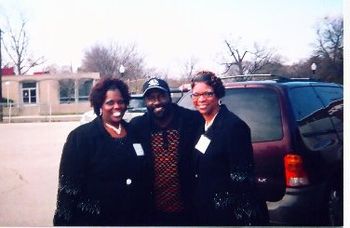 Joetta & Toiann with Luther Barnes at AGQC 01/08
