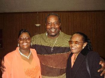 Pat, Ronnie (of the Memphis Harmonizers) & Mrs. Bell
