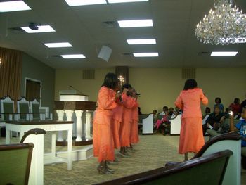 Bell Singers giving God some praise in Belzoni, MS!!
