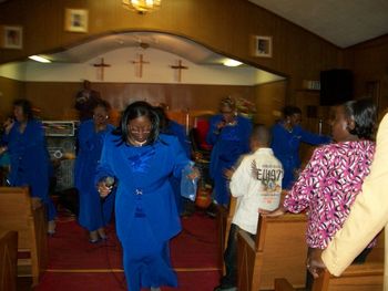 Bell Singers in action at Pre-Anniversary 08
