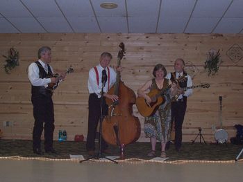 "Pickin' Up Speed": L to R - Jerry Smith, Poul Sandersen, Linda Sandersen, Ron Wedekind
