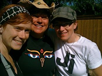 Ingrid Jill and JJ ending Folks Fest 2009

