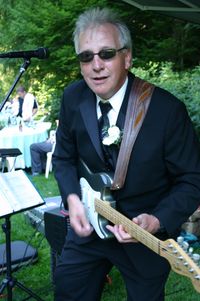 Orvil Ivie Solo at The West Hills Vineyards in West Salem Saturday Dec. 29th!