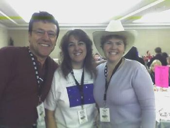 During lunch at the Taxi Rally, I ran into Loretta McNair and Amy Jo Ellis, both friends from Horse & Writer and both Taxi Members (it was great to see them again!)
