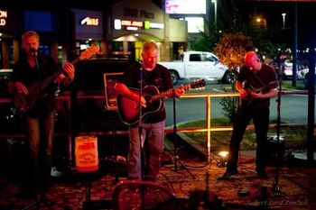 DeLuxe Trio at Mellow Mushroom, Mobile, AL. May 29, 2013. Photo by Robert Lord Zimlich.
