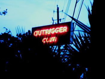 Outrigger Club. Mobile, Alabama, 2006.
