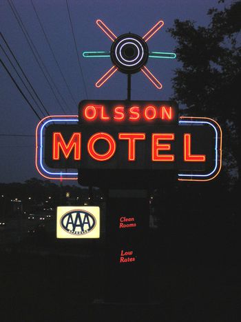 Olsson Motel. Mobile, Alabama, 2006.
