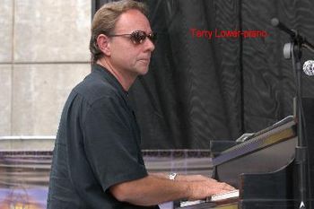 Terry Lower at the 2006 "Detroit International Jazz Festival"  photo by Dave Koether
