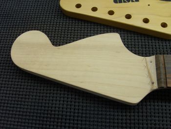 The Bass VI headstock shape has been restored.......
