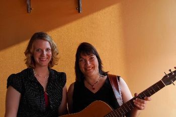 Poet Laura Myers and me before JavaCat gig (Aug. 2007)
