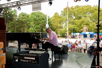 Cincy Piano Stage 2015 (Photo by Les Gruseck)
