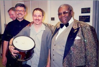 (L-R) Gordon Bonham, Craig, Jeff Chapin, and BB King after opening for BB in South Bend, IN
