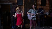 Dinner Duo: Darcy Nelson & Bennie and the Fretts