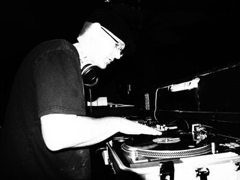 Cuttin' it up @ Wax It Up(Jack London Bar)
