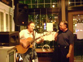 Neil & Scott
Ruby's Cafe
5/4/07
