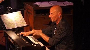 The incomparable Gilles Erhart on electric piano and organ.
