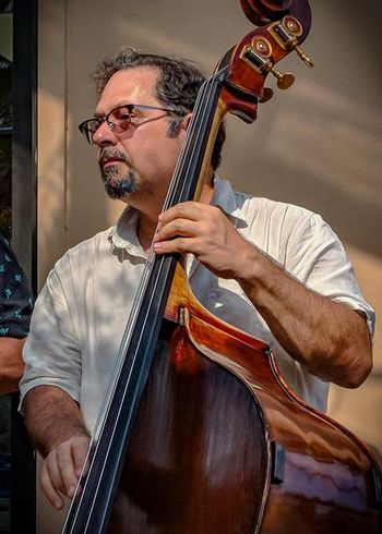Andre LaVelle - bass
