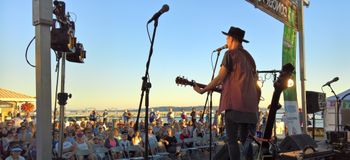 2017 Concerts on the Pier, White Rock BC  Richard Tichelman
