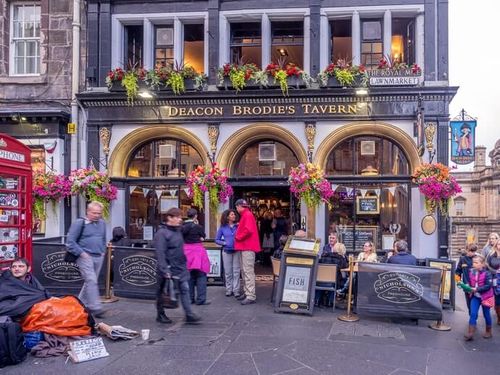 Deacon Brodies Tavern in Edinburgh