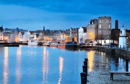 Scotland: Edinburgh old harbor Leith