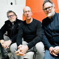tu-NER (King Crimson alumni Trey Gunn & Pat Mastelotto with Markus Reuter)