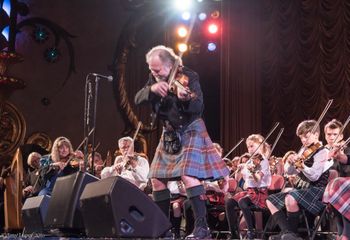 Acclaimed fiddler Alasdair Fraser leads the San Francisco Scottish Fiddlers in their annual series of three springs concerts, coming in May. Credit: Amy Luper
