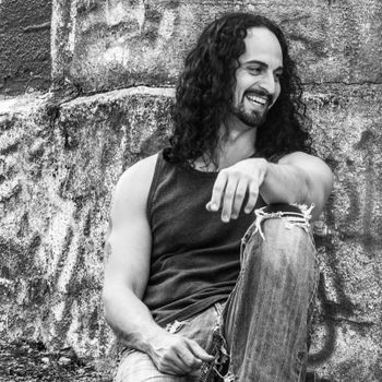 samichohfi #extraordinaryworld #singersongwriter
