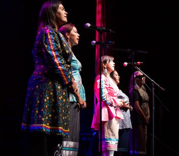 Theresa Bear Fox & Akwesasne Women Singers
