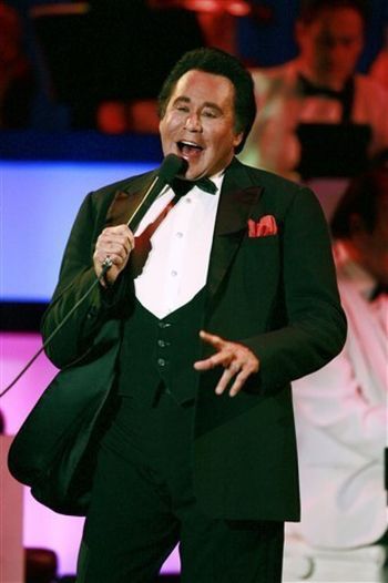 Wayne Newton
